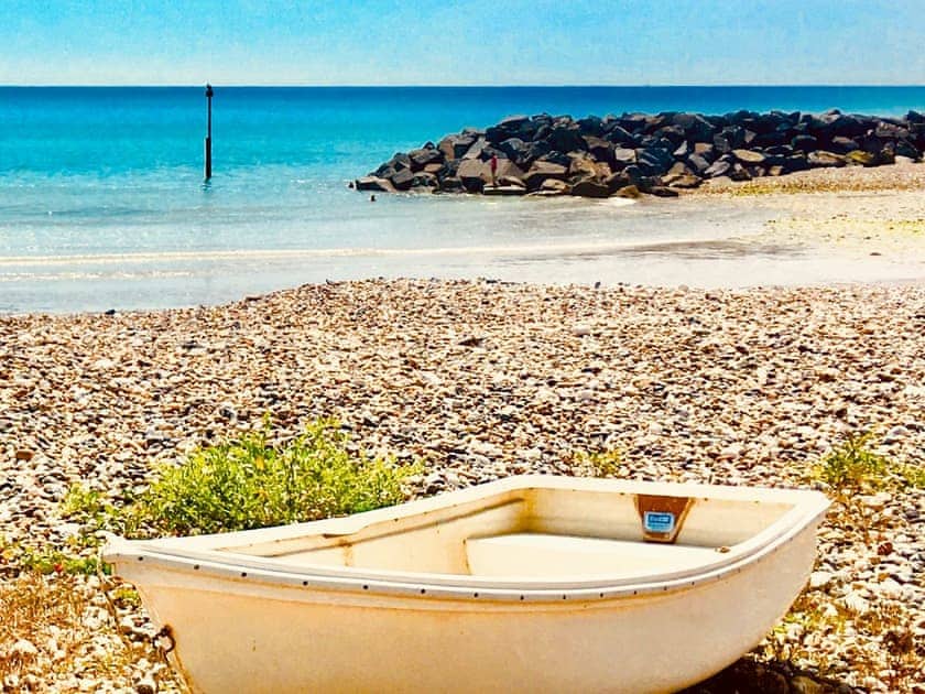 Surrounding area | Cockle Cottage, Elmer, near Middleton on Sea