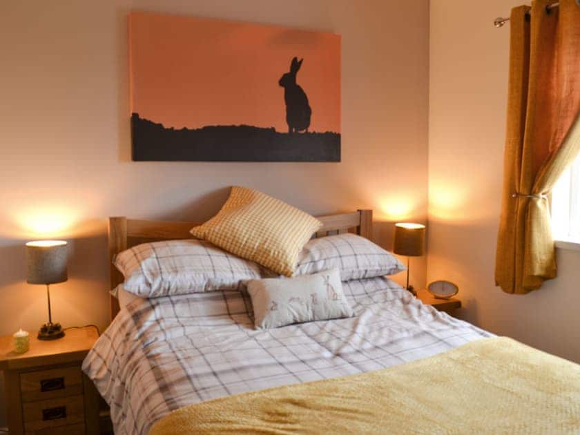 Double bedroom | Granary Cottage - Metlands Farm Holidays, Bempton, near Bridlington
