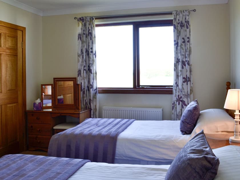 Twin bedroom | Fasgadh Cottage, Port Appin, near Oban
