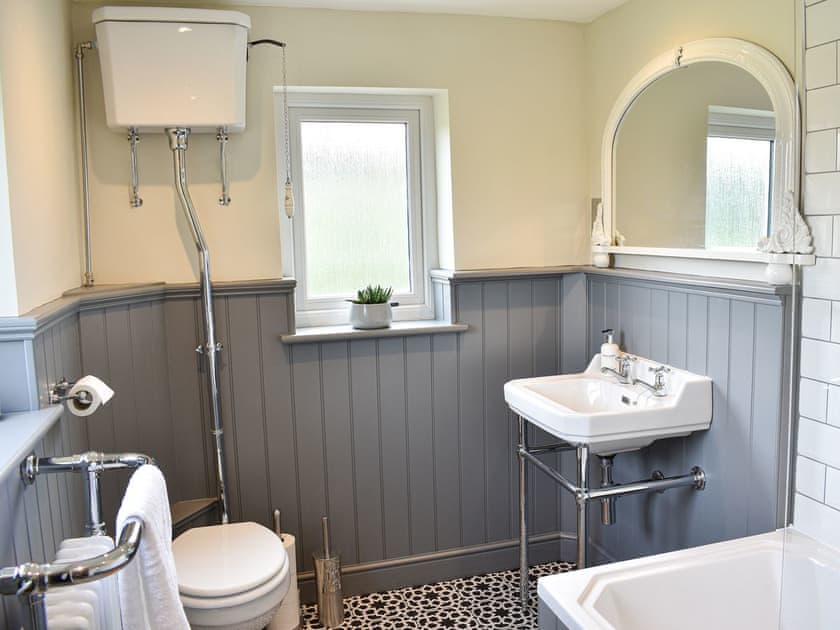 Bathroom | Finkle Cottage, Pooley Bridge