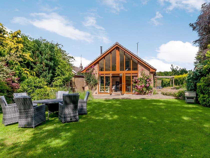 Delightful, detached bungalow | Lawnswood, Brompton-by-Sawdon