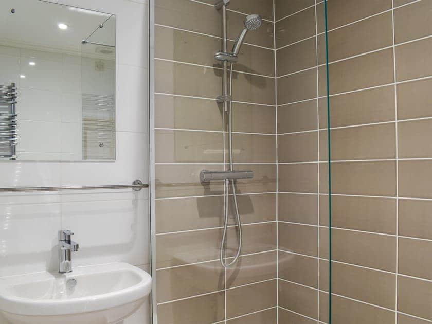 En-suite shower room | The Town House, Wimborne