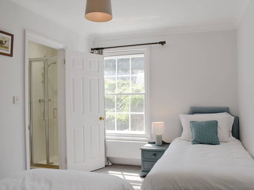 Twin bedroom | The Town House, Wimborne