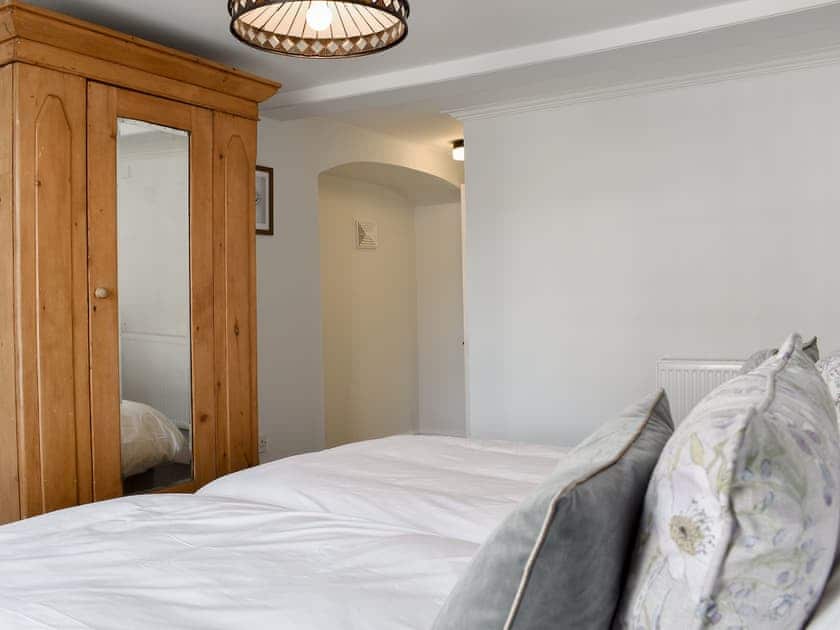 Twin bedroom | The Town House, Wimborne
