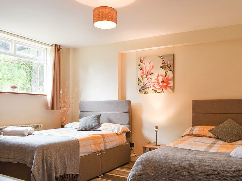 Twin bedroom | Barn Terrace - Ladwood Farm, Acrise, near Folkestone