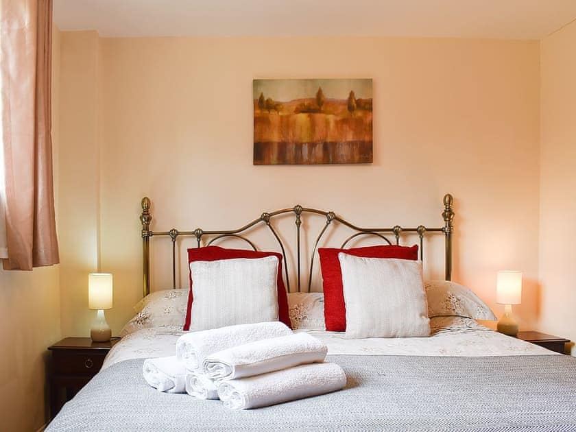 Double bedroom | Barn Terrace - Ladwood Farm, Acrise, near Folkestone