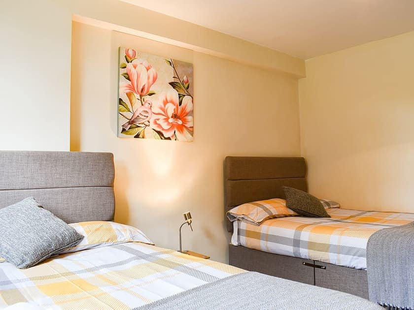 Twin bedroom | Barn Terrace - Ladwood Farm, Acrise, near Folkestone