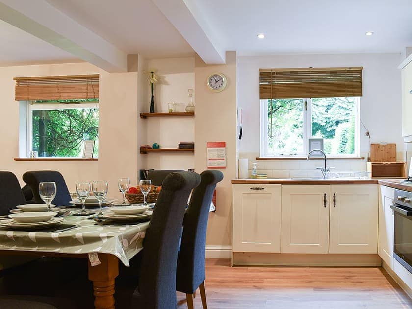 Open plan living space | Barn Terrace - Ladwood Farm, Acrise, near Folkestone