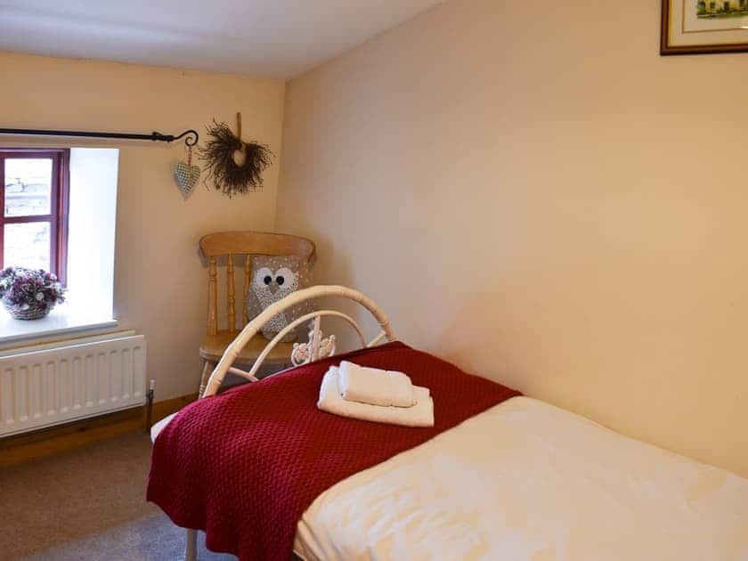 Peaceful single bedroom | Ingleby Lodge, Askrigg, near Hawes