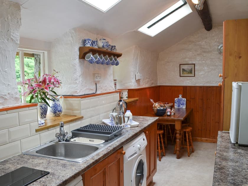 Kitchen | Ceunant, Dinas Mawddwy, near Dolgellau