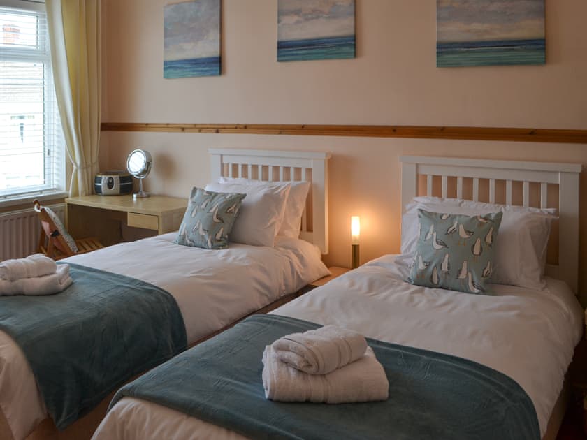 Twin bedroom | Seaside Retreat, Newbiggin-by-the-Sea