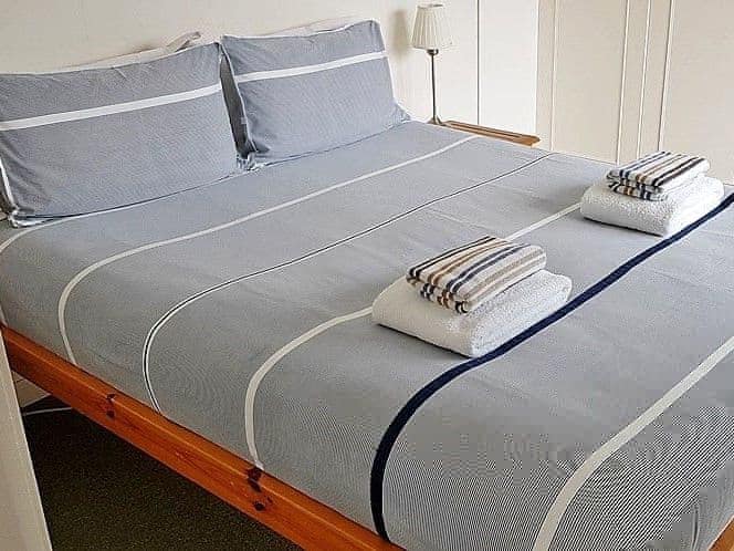 Double bedroom | Lower Deck, Fowey