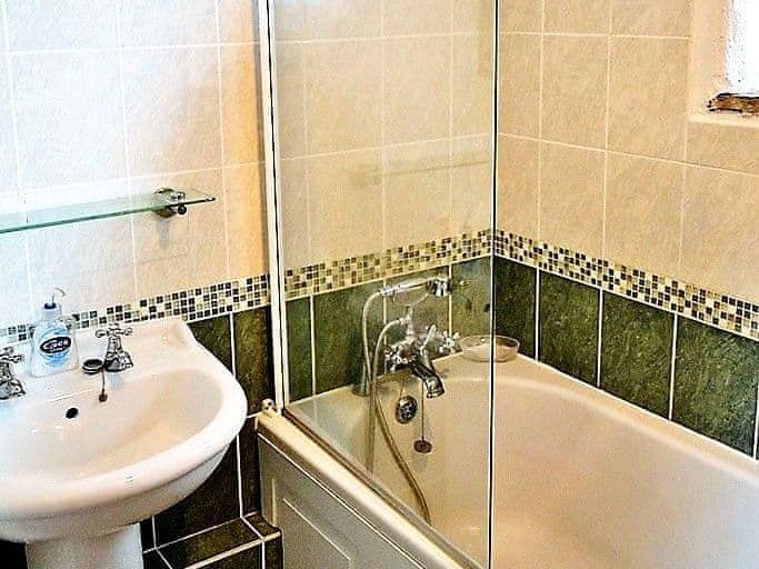Family bathroom | Mill Cottage, Fowey