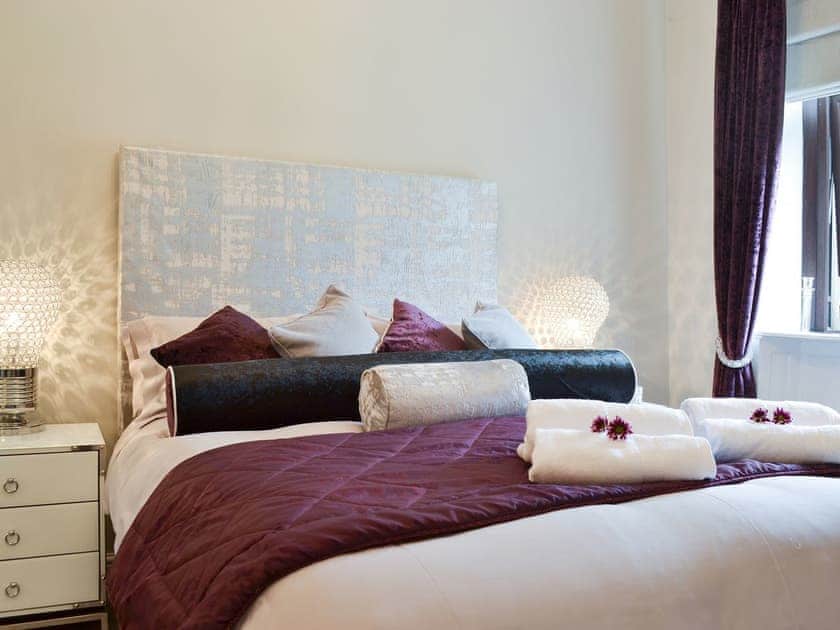 Double bedroom | Cross Cottage, Haworth, near Hebden Bridge