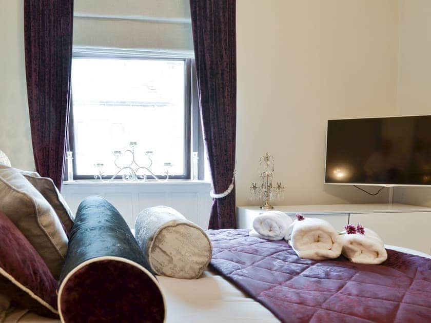 Double bedroom | Cross Cottage, Haworth, near Hebden Bridge