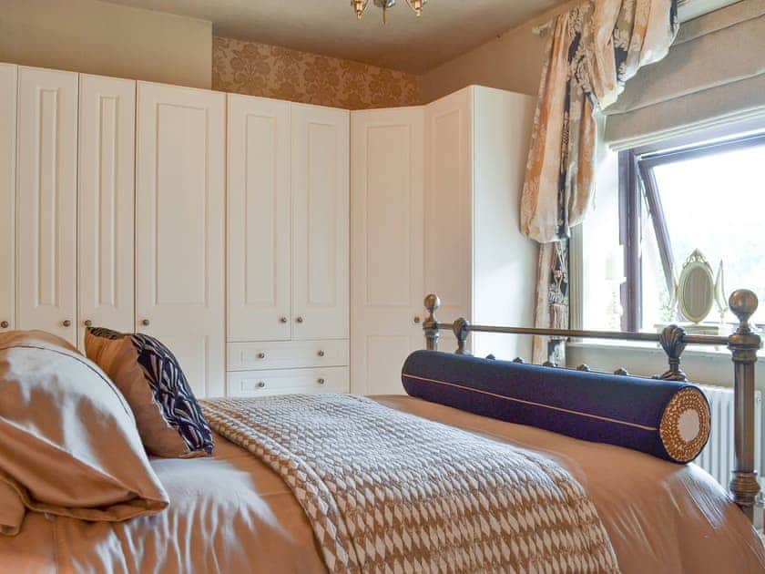 Double bedroom | Cross Cottage, Haworth, near Hebden Bridge