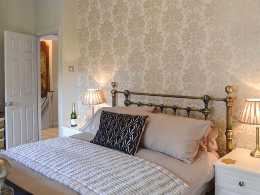 Double bedroom | Cross Cottage, Haworth, near Hebden Bridge