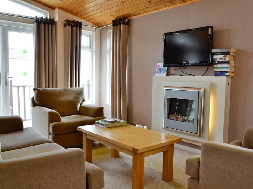 Living room | Kingfisher Lodge, Hopton-on-Sea, Great Yarmouth