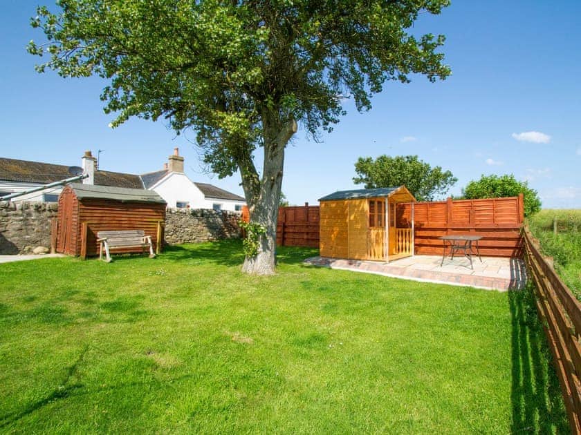Beautiful garden with summerhouse | The Paddock, Portmahomack, near Tain