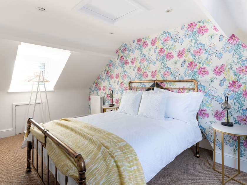 Welcoming double bedroom | Shrewsbury Fields, Shifnal