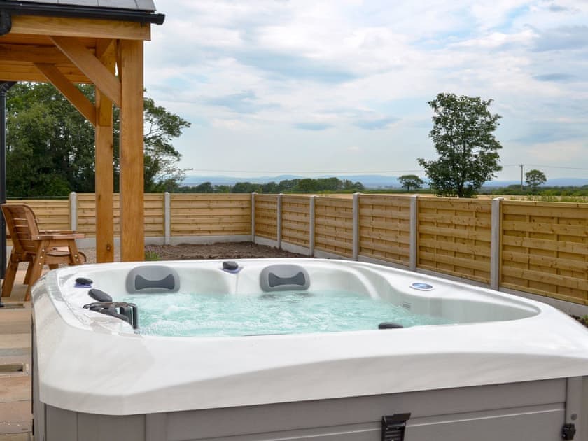 Relaxing hot tub | Taters Barn, Aikton, near Wigton