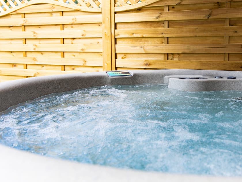 Relaxing hot tub | Luckington Stables, Newbury, near Frome