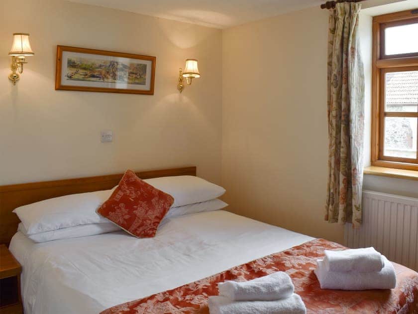 Double bedroom | The Milking Parlour - Sid Valley Cottages, Sidbury, near Sidmouth