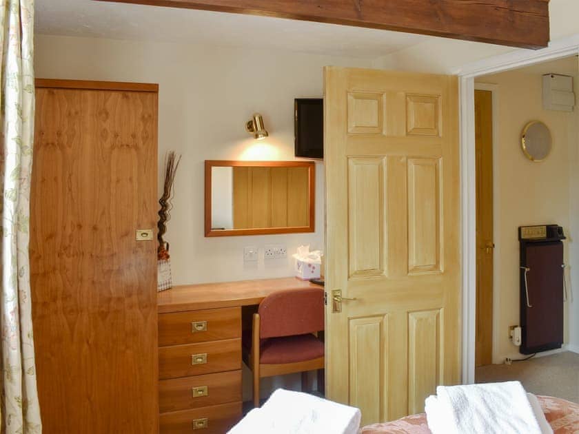 Double bedroom | The Milking Parlour - Sid Valley Cottages, Sidbury, near Sidmouth