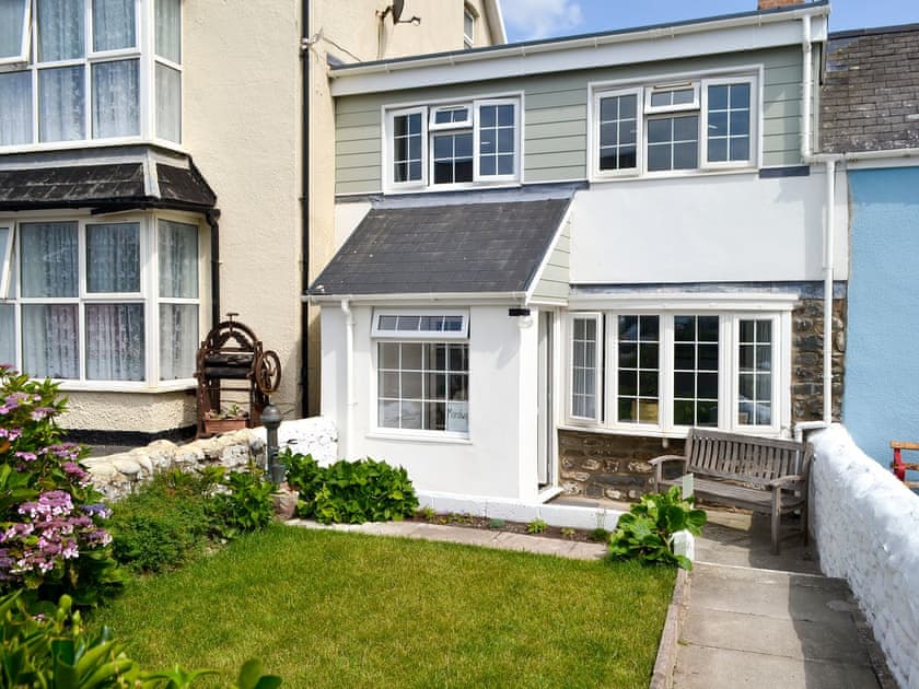 Charming holiday home | Morolwg, Borth, near Aberystwyth