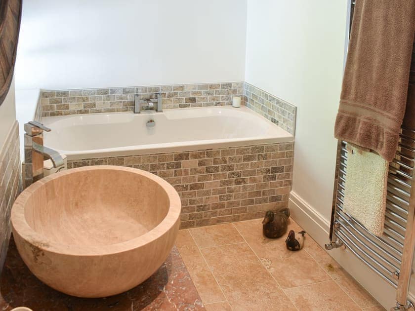 Bathroom | Elleray Cottage, Windermere