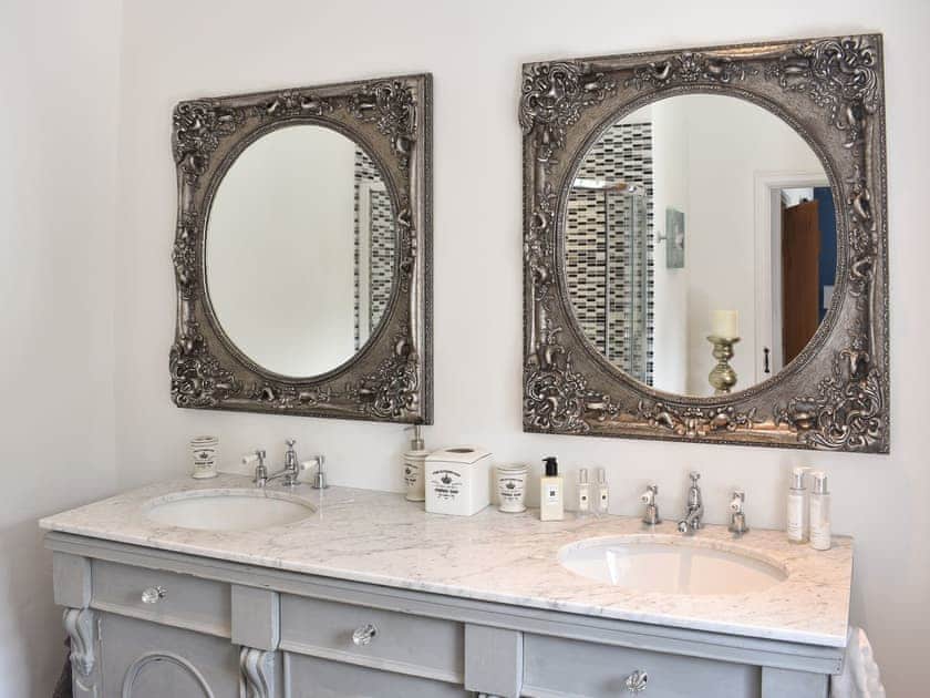 Shower room | Elleray Cottage, Windermere