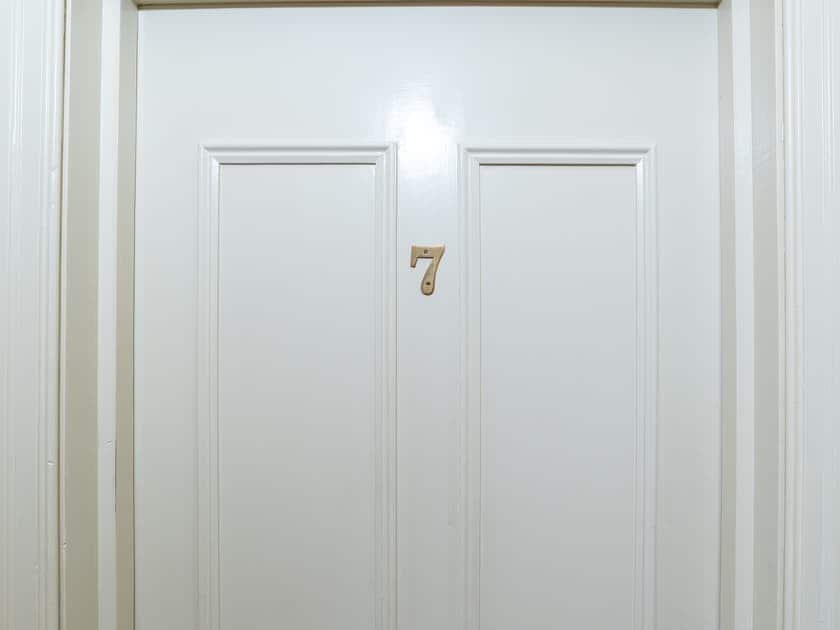 Hallway | Apartment 7, Barrington Road, Torquay 