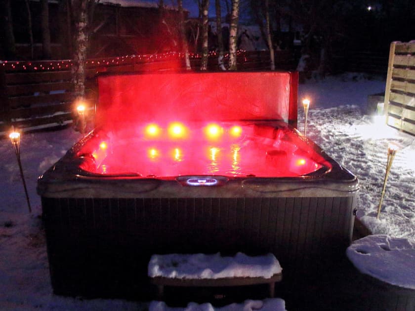 Cosy in the snow!  | Holly Lodge, Aviemore