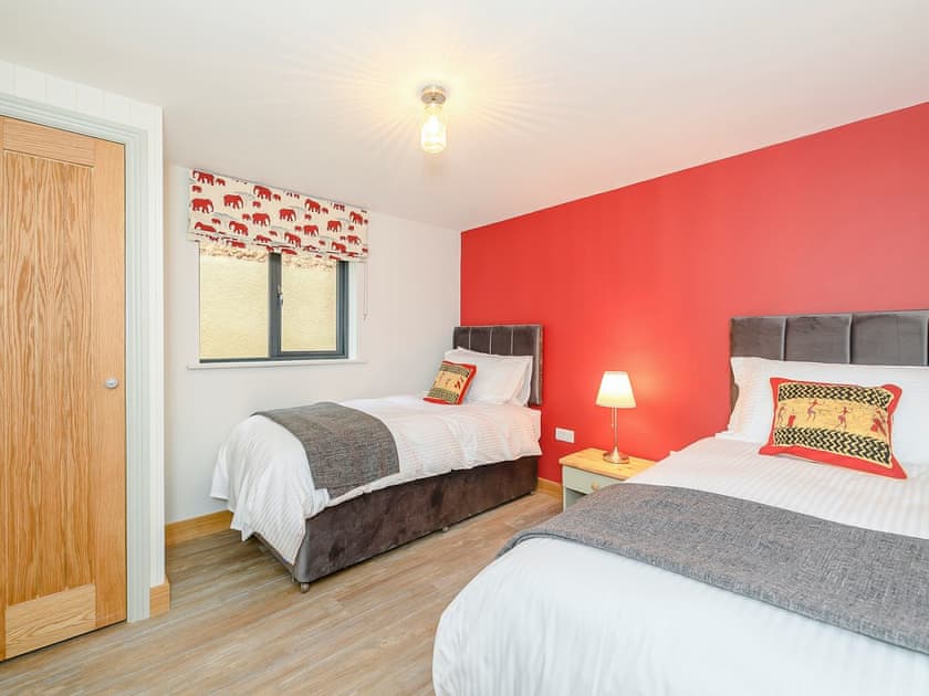 Charming twin bedroom | The Otters - East Dunster Deer Farm, Cadeleigh, near Tiverton