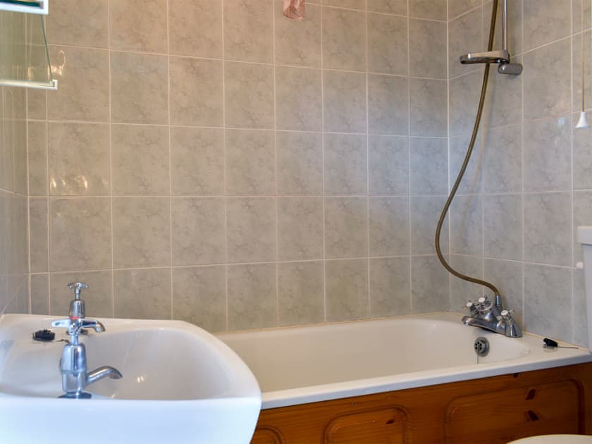 Bathroom | Hameldown - Wooder Manor, Widecombe-in-the-Moor, near Bovey Tracey