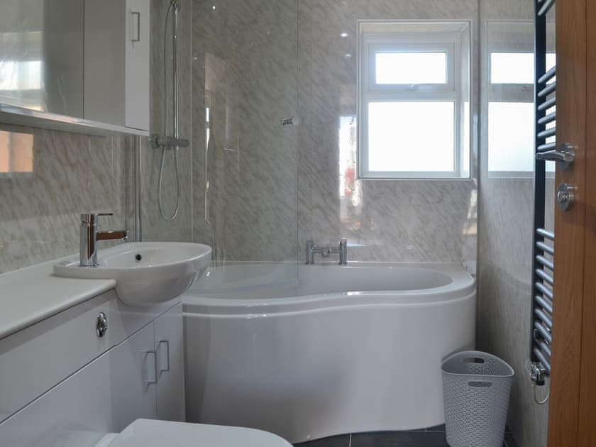 Bathroom | Benlli, Aberdaron