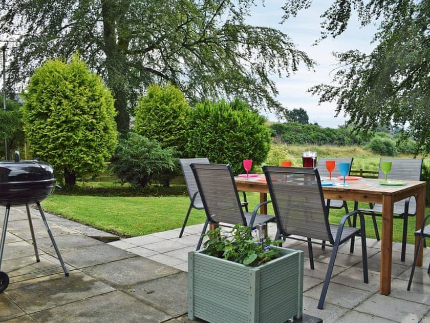 Inviting patio area with garden furniture | Waterloo Farm House, Waterloo, near Dunkeld
