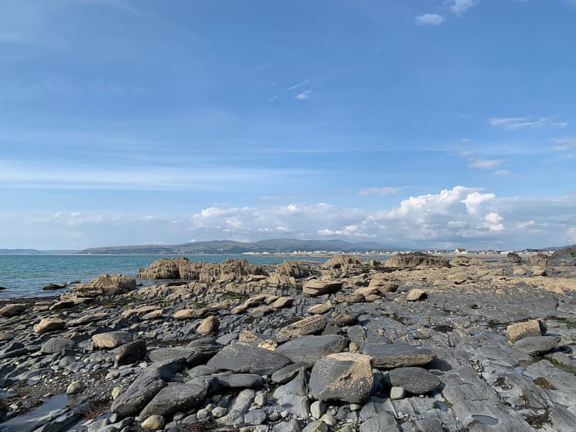 The beach at Borth | Morolwg, Borth, near Aberystwyth