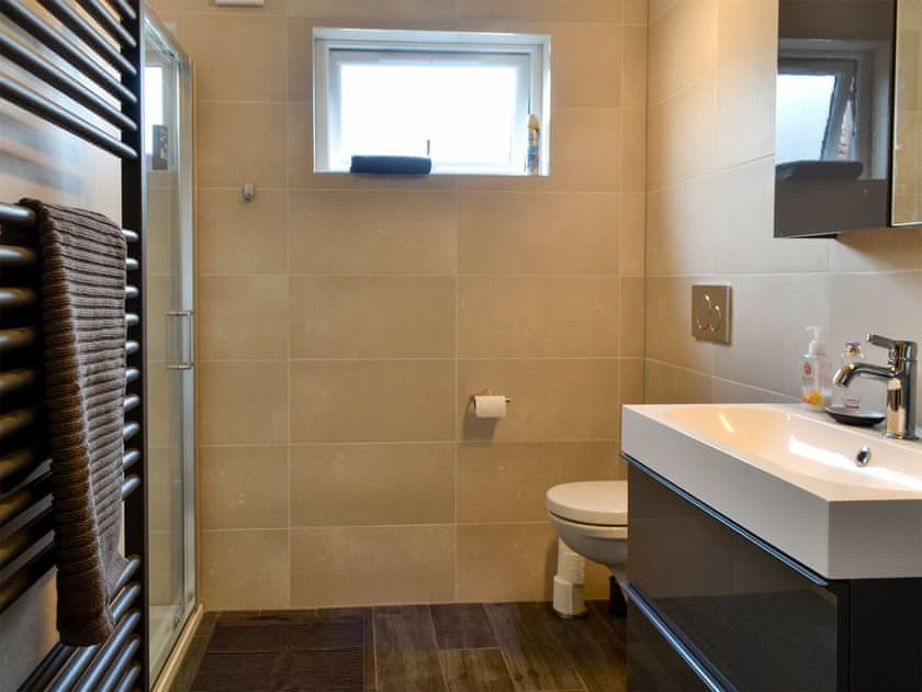 Shower room | Ferry Cottage, Pitlochry