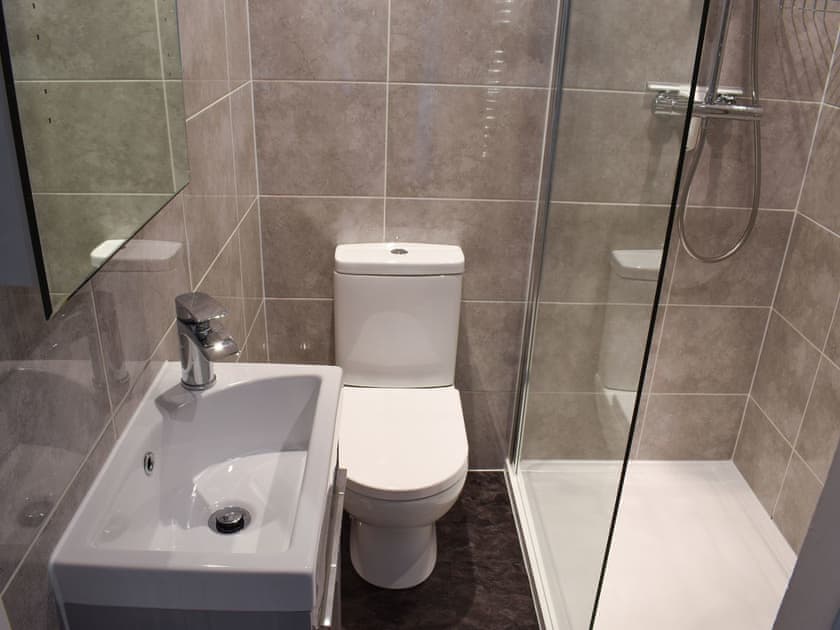 Shower room | Pear Tree Cottage, Bowness on Windermere