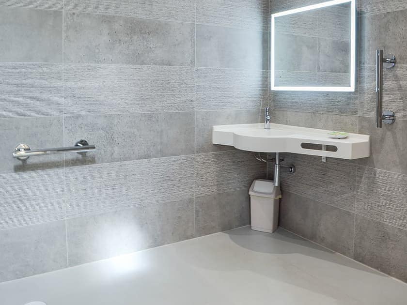 Wonderful tiled wet room | Bwythn Y Saer, Plas Cilybebyll, near Pontardawe
