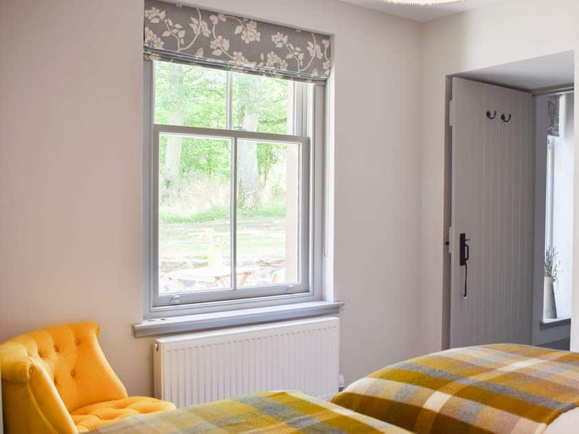 Twin bedroom | The Lodge @ East Neuk Orchards - Self Catering @ East Neuk Orchards, Pittenweem, near Anstruther