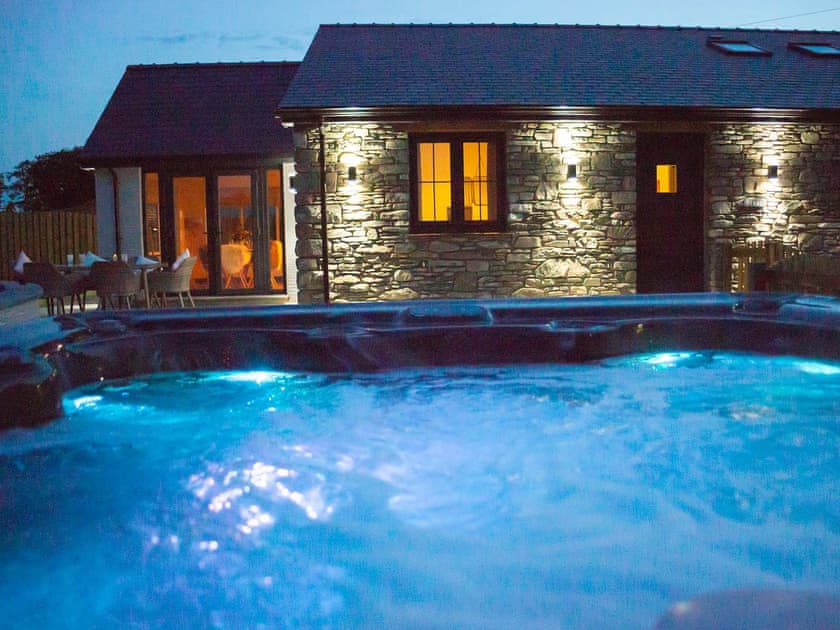 Stabl in the dark with hot tub | Stabl, Bethania, near Aberaeron