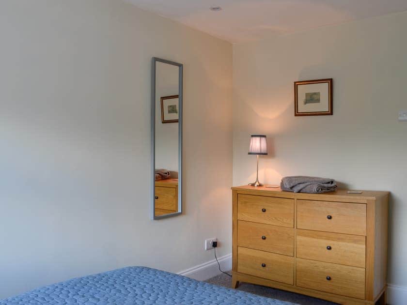 Double bedroom | The Brewers Cottage - Roddenloft, Mauchline