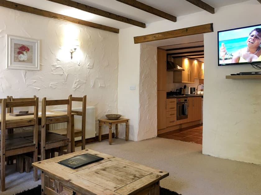 Living and dining room | Crantock Cottage - Carnebo Farm, Goonhavern, near Newquay
