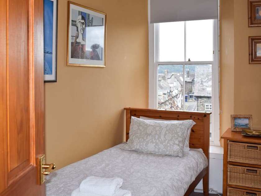 Single bedroom | Lake View Apartment, Bowness on Windermere
