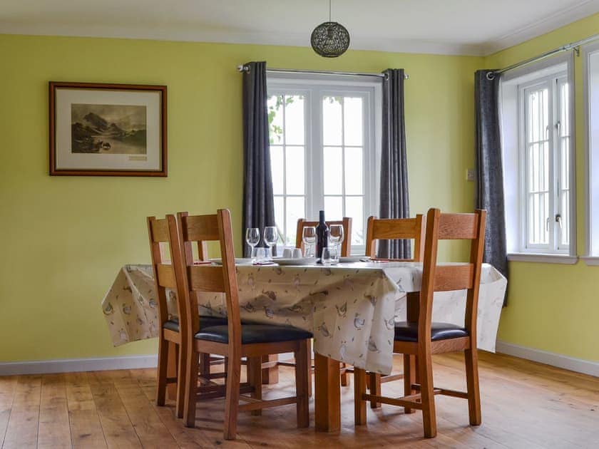 Spacious dining area | Loch Long View, Dornie