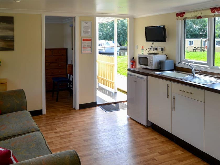 Kitchen area | Ardea - Simpson’s Boatyard, Stalham
