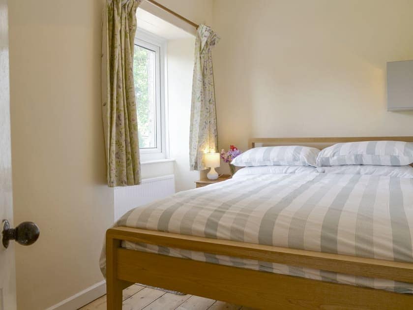Comfortable second double bedroom | Winscott Cottage, Holsworthy, near Bude