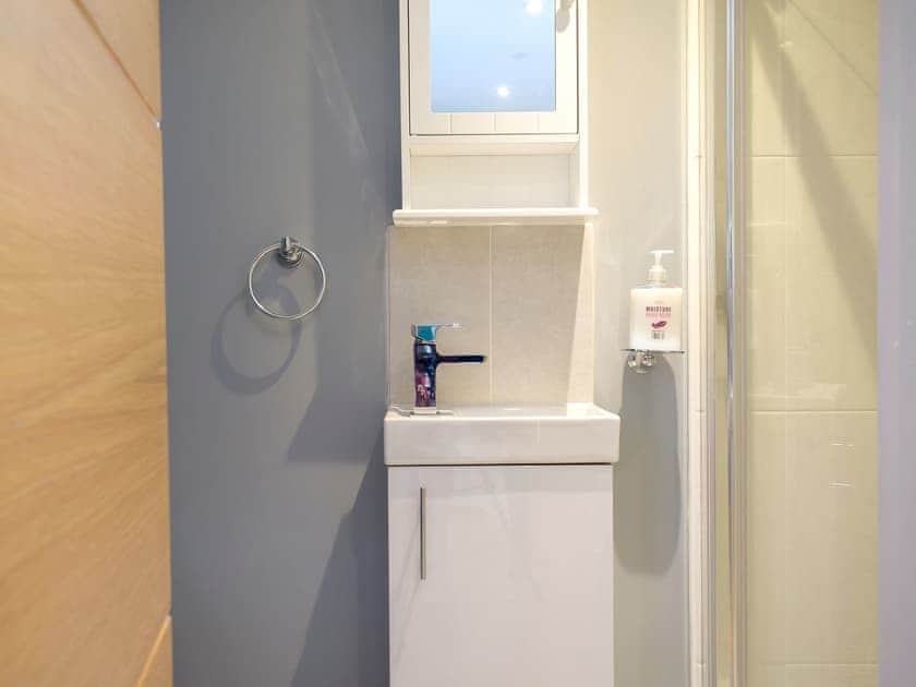 En-suite | Windhover, Glasbury, near Hay-on-Wye